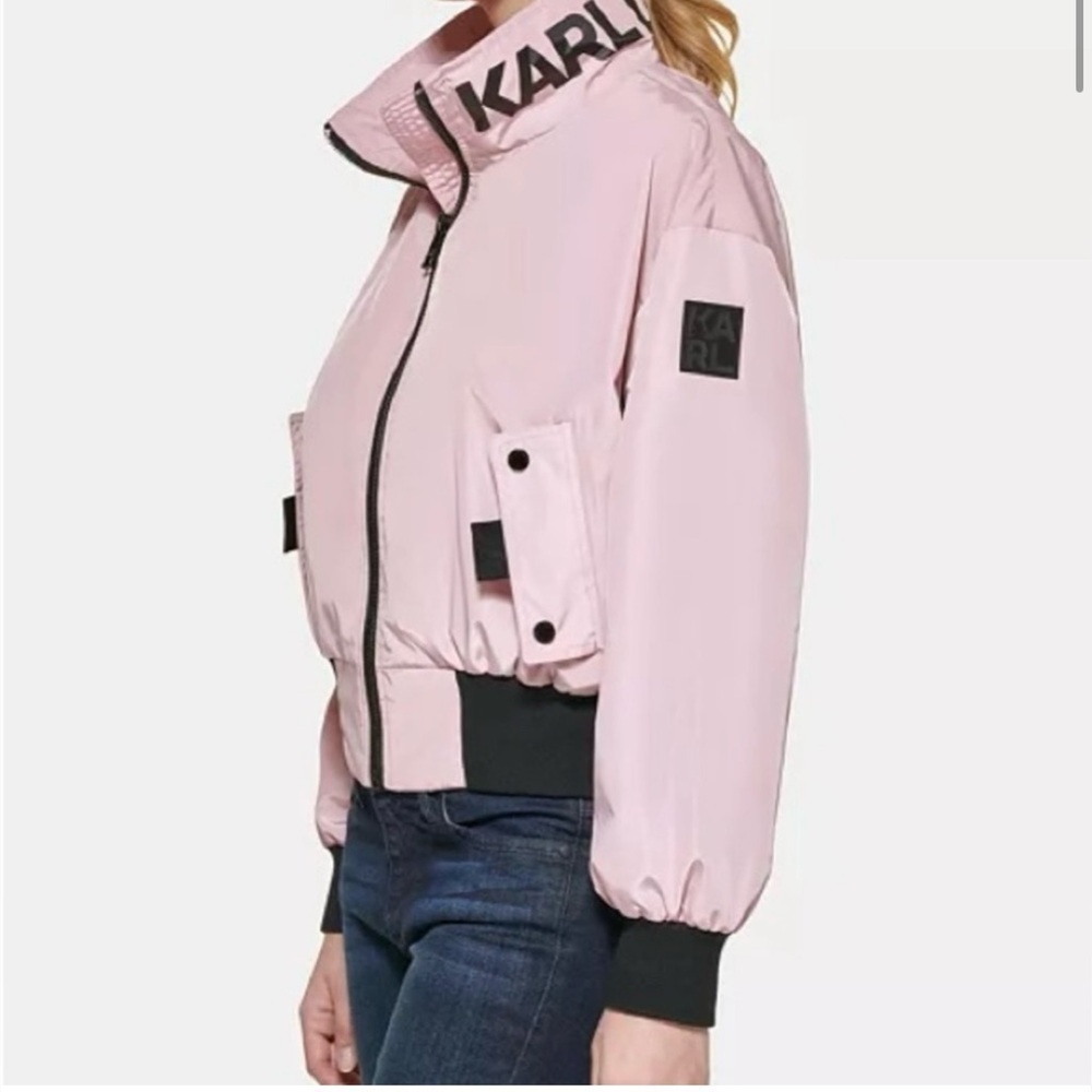 KARL LAGERFELD
Women's Dropped Shoulder Bomber Jacket. Size: XS Karl Lagerfeld